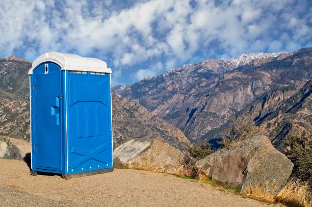 Best Portable restroom trailer rental  in Reading, MI